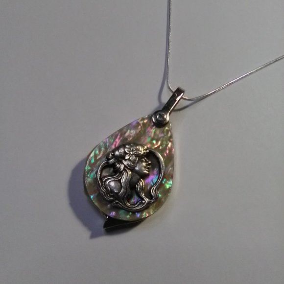 Magnifying Glass MOP Double-sided with Lady Face Jeweler's Loupe Pendant - Picture 4 of 8